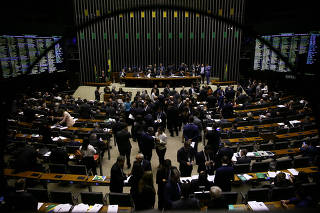 Em foto, é possível ver plenário da Câmara dos Deputados.